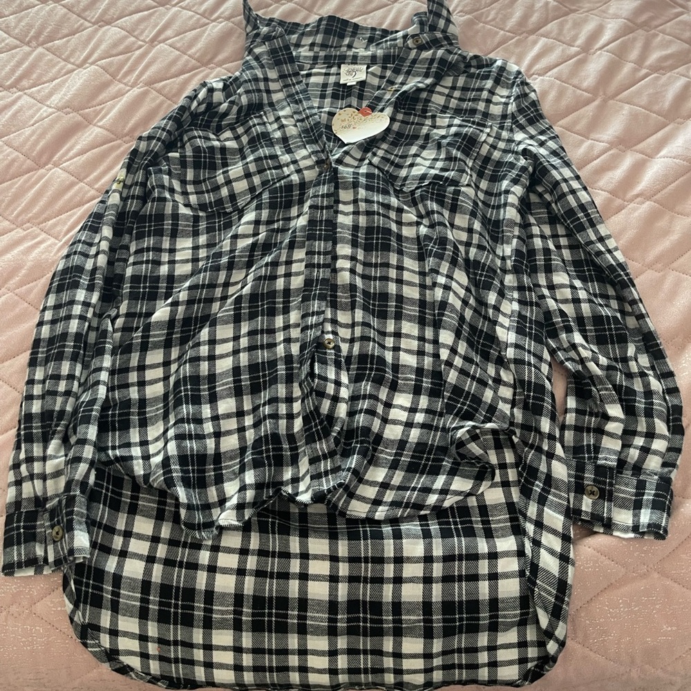 Black and White Plaid Button-Up Shirt
